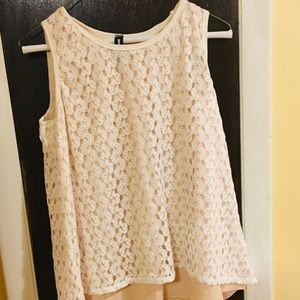 Design Lab 2-layer sleeveless top.